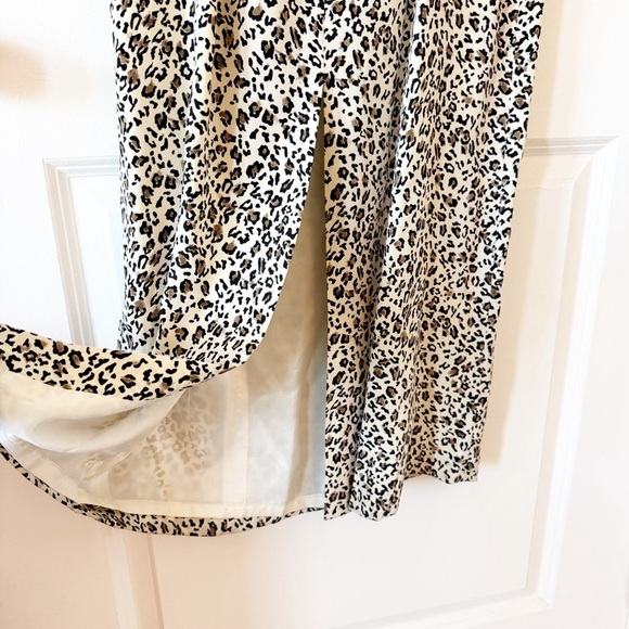 MAGGY LONDON Silk Animal Print Back Cut Out Maxi Dress - Picture 8 of 9